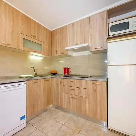 With Parking Space Nin, Zadar - 10414 Apartmán Nin