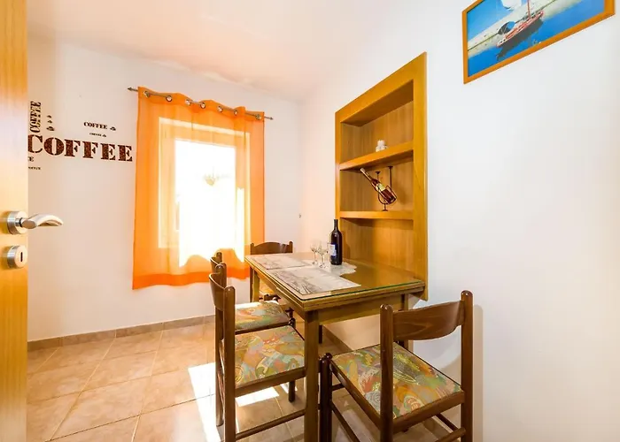 公寓 With Parking Space Nin, Zadar - 10414 宁